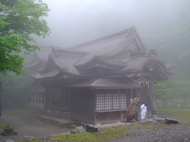 下山神社